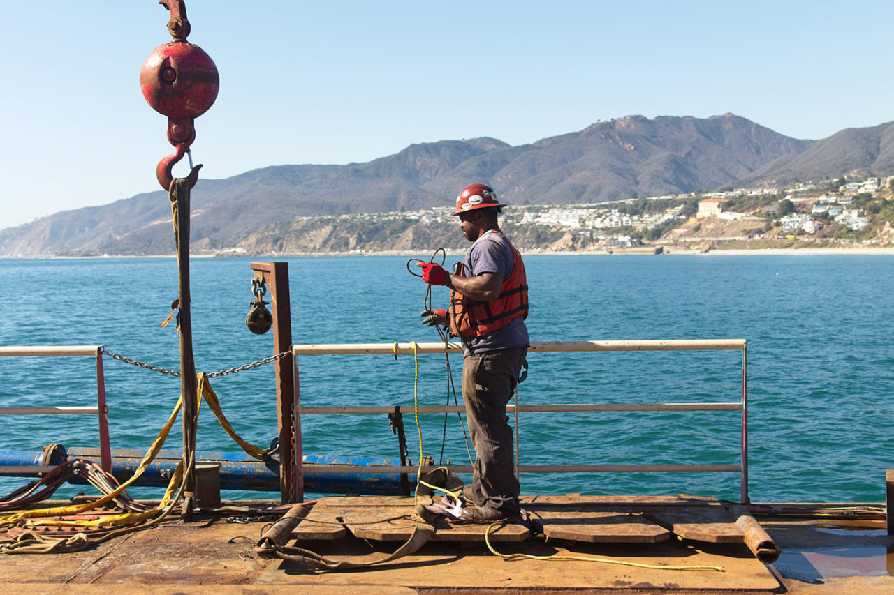 construction progress photography documentation of offshore installation for Los Angeles